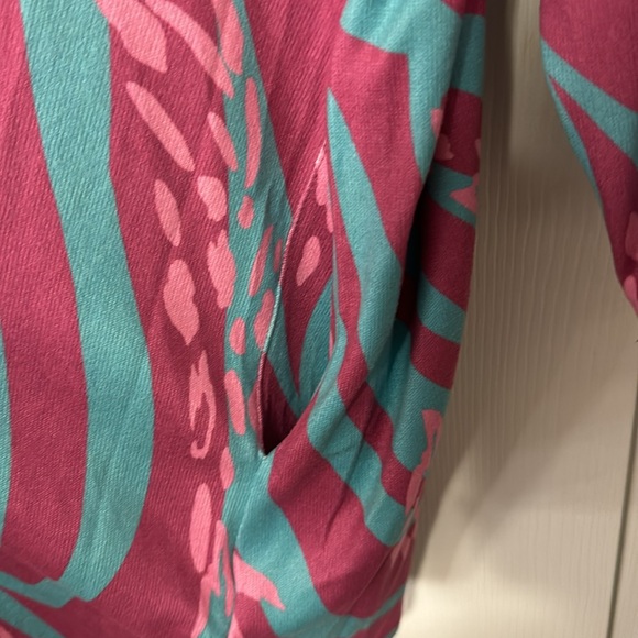 Sew in Love Magenta & Teal Abstract Oversize 3/4 Roll Up Sleeve Pocket Cardigan - Picture 5 of 10
